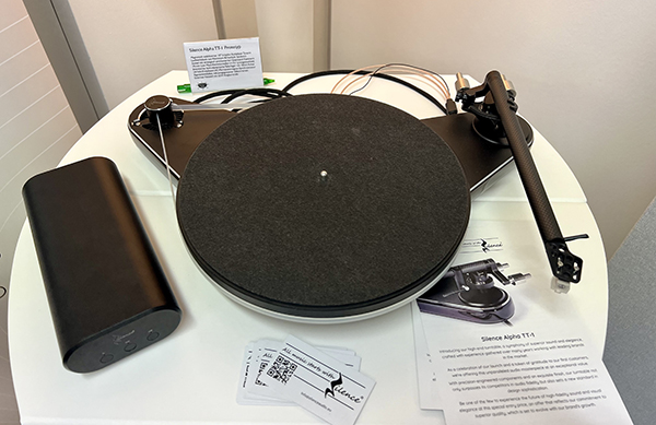  061724.munich2.Silence Alpha TT-1 turntable.jpg